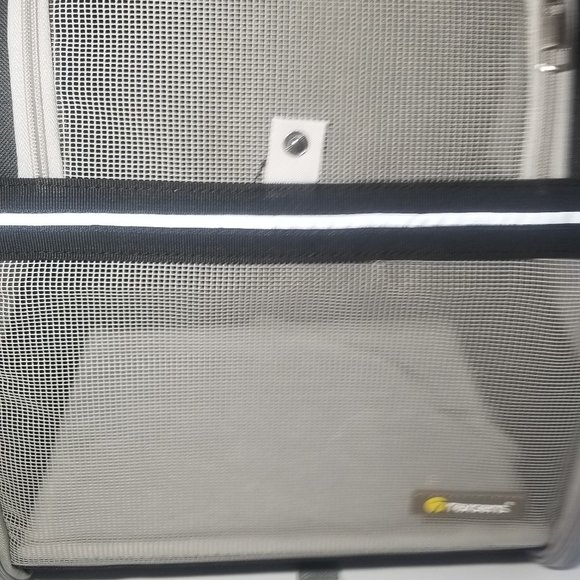 Two fully ventilated small animal pet carrier - His and Hers (Set) - Picture 4 of 11